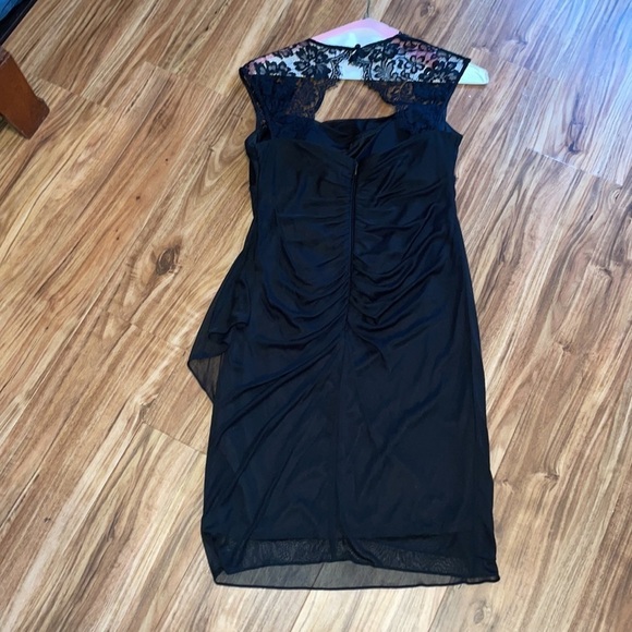 Dress barn women’s dress 10 medium mini black lace rushed cocktail classic - Picture 3 of 4